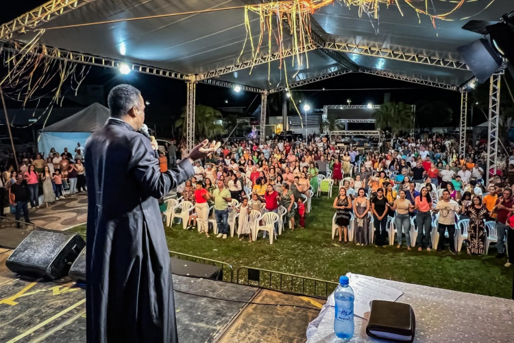 CELEBRA ARAPUTANGA | NOITE CATÓLICA